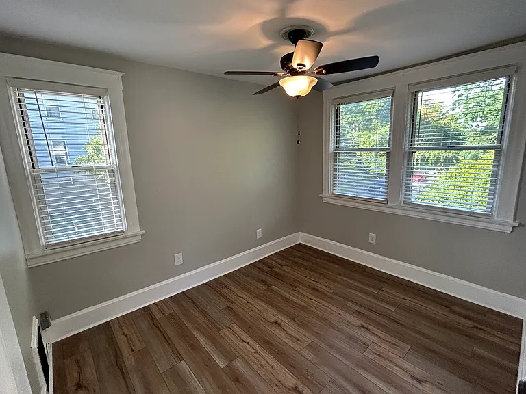 1749 Hopkins Ave — Photo 11