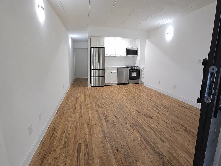 14340 38th Ave #303 — Photo 2