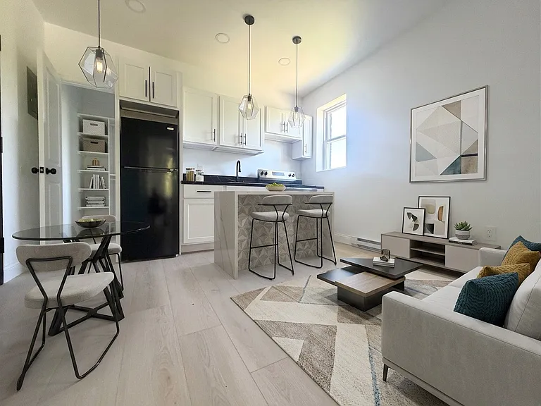 1140 Ashland St #2 — Photo 1