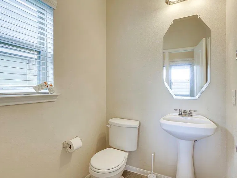 15015 Winter Valley Ct — Photo 18