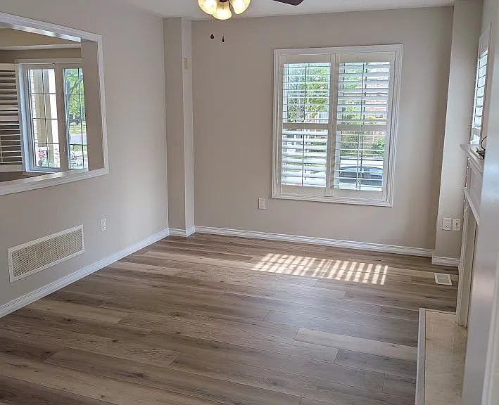 115 Elliottglen Dr — Photo 3