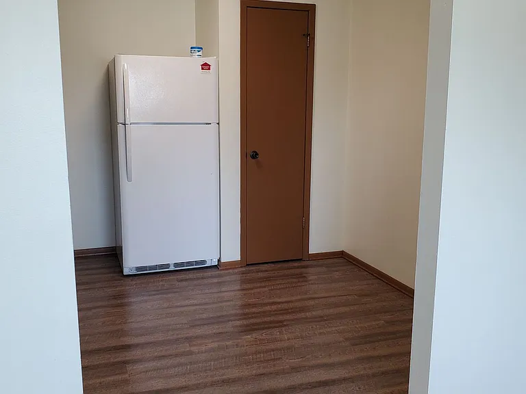 342 Martin Ave — Photo 6