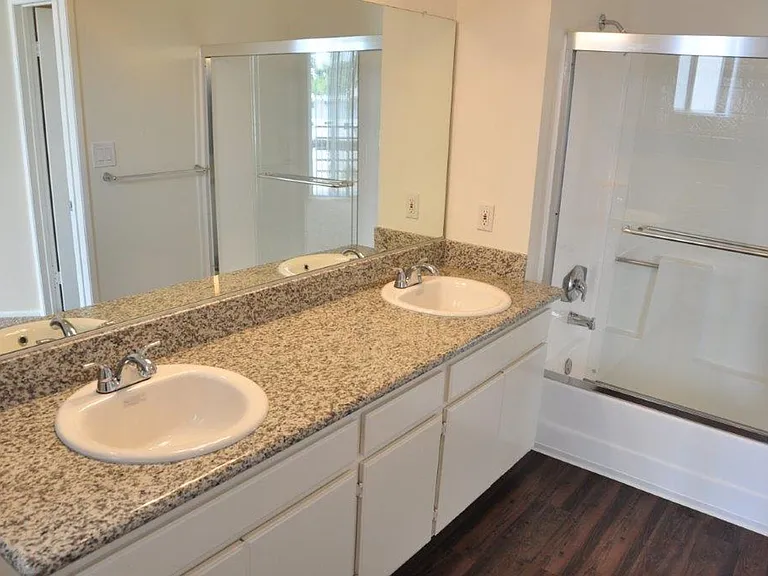 Archview Apartments — Photo 41