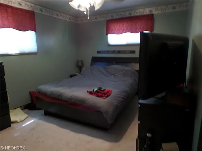 Thumbnail 10