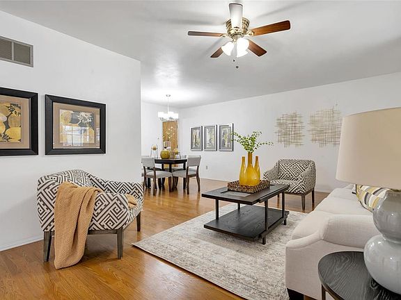 3rd image of 14544 Pettycoat Ln