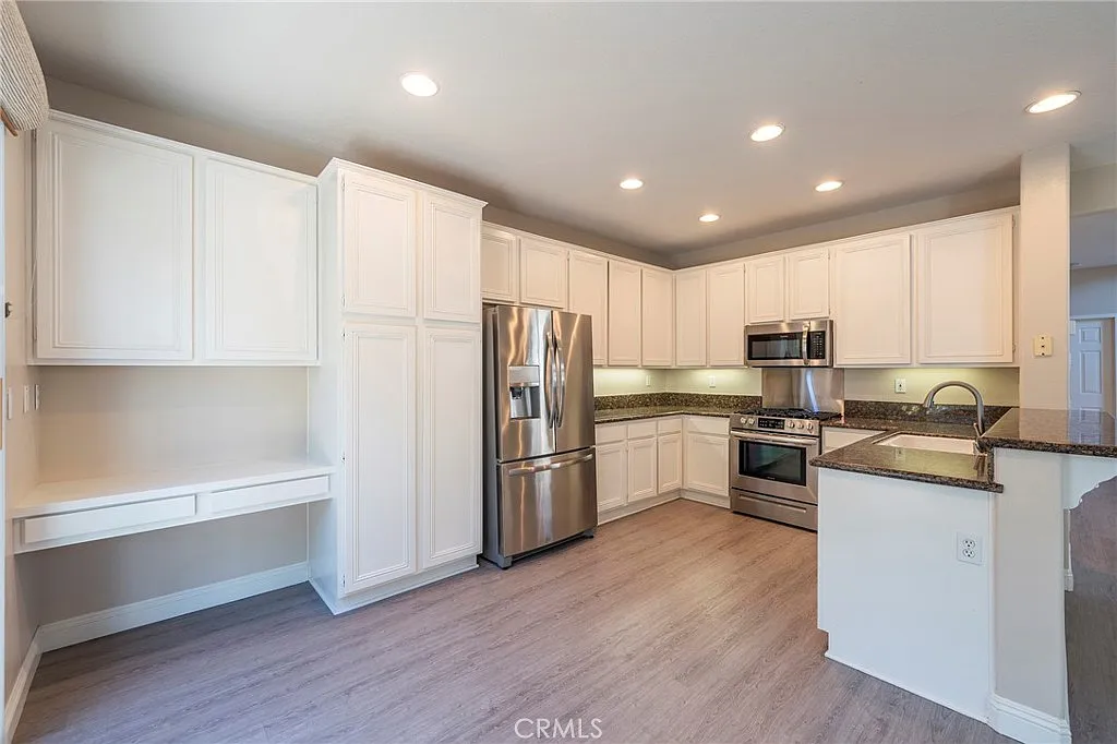 Building Photo - 7676 Park Bay Dr