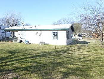 2nd image of 603 Curry Ave