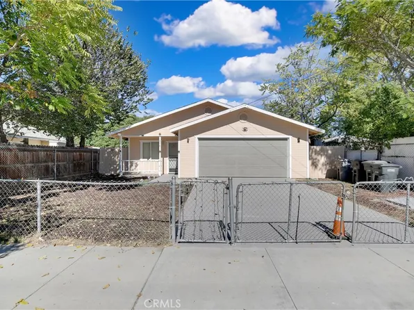 214 W Latham Ave, Hemet, CA 92543