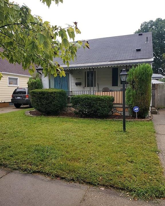 1st image of 8741 Saratoga Ave