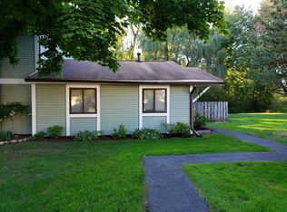 147 Norwich Dr, Rochester, NY 14624