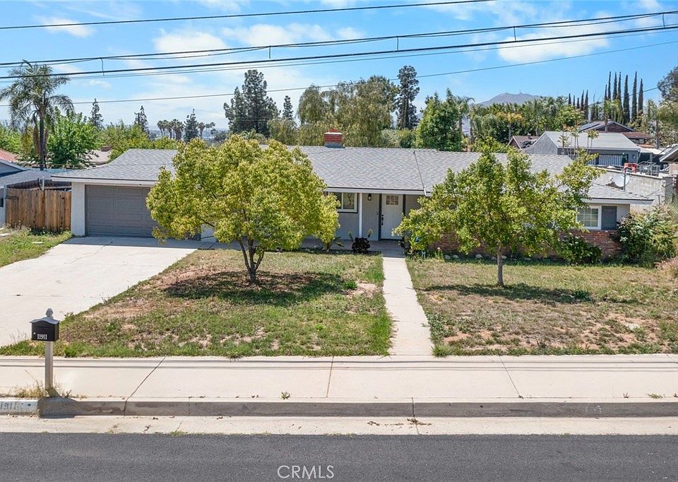 1st image of 11911 Ivy Ln