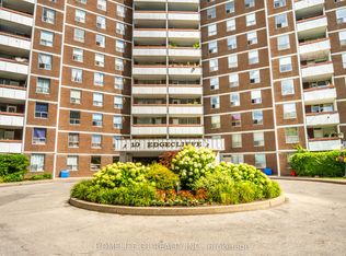 10 Edgecliff Golfway #1107, Toronto, ON M3C 3A3