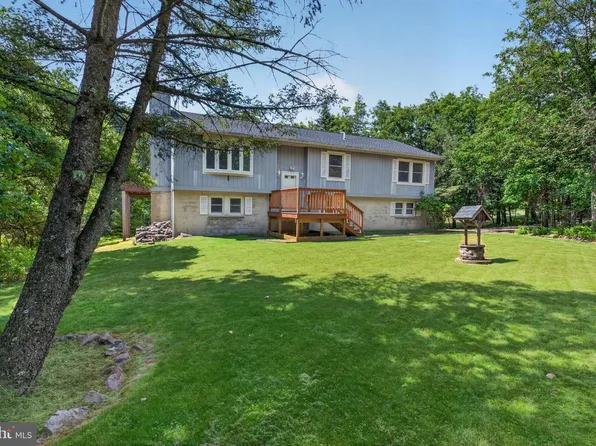 434 Scenic Dr, Albrightsville, PA 18210