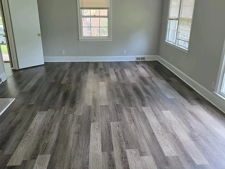 1746 Birchcrest Dr — Photo 3