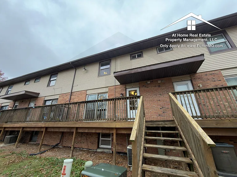 1822 Springdale Ct — Photo 32
