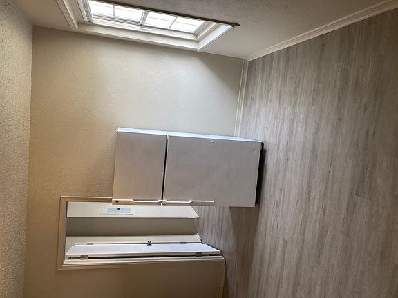 2nd image of 223 N Main St #8
