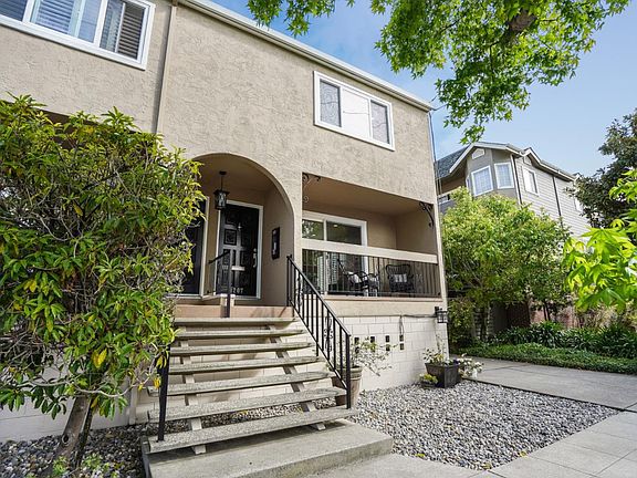 3rd image of 1207 Bayswater Ave
