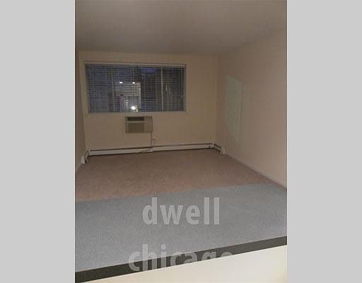 3rd image of 544 W Melrose St APT 560