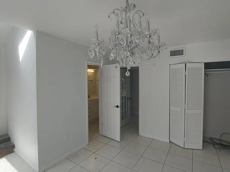 2449 E Lake Dr — Photo 11