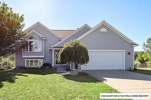 968 Sunrise Ln NW Photo 1
