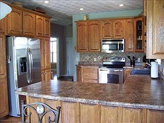 3rd image of 411 Lamplighter Dr