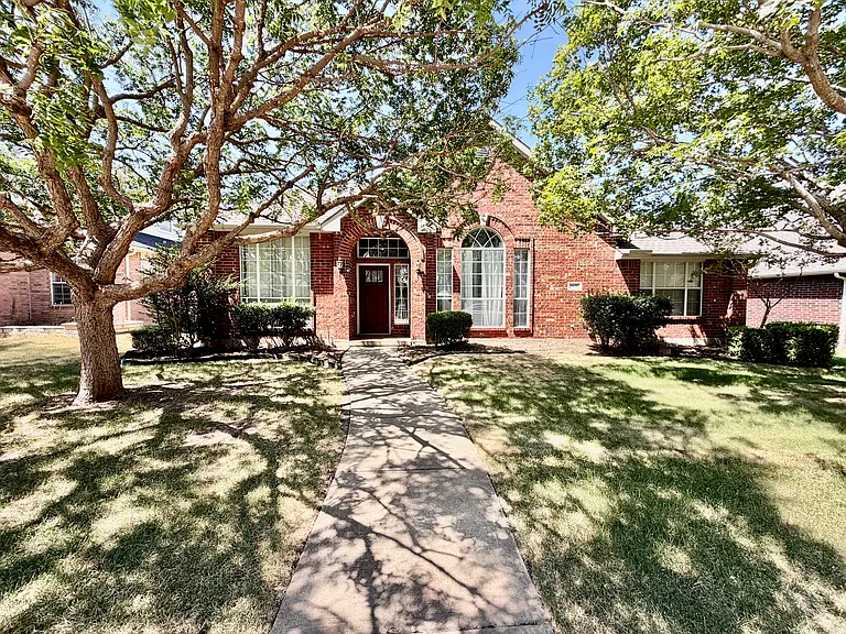 1632 Castle Pines Dr — Photo 4