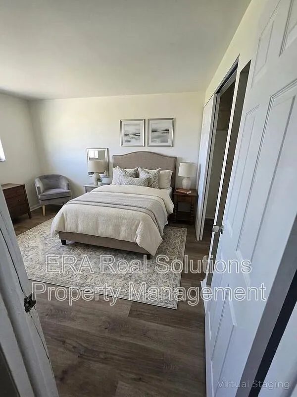 Building Photo - 3400 Camp Chase Dr #4C