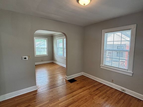 5th image of 4113 Alma Ave