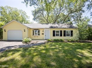 3435 Greenbriar Dr, Glenview, IL