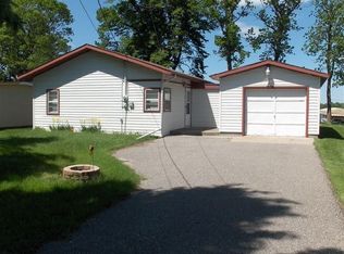 26006 Brolin Beach Rd, Detroit Lakes, MN 56501