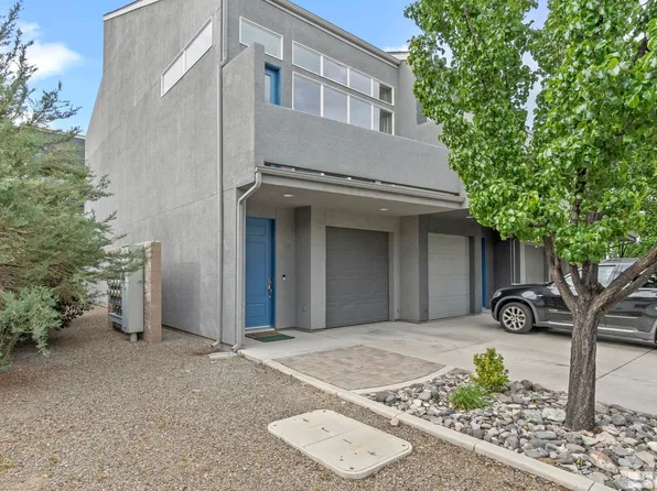 355 Pine St, Reno, NV 89501