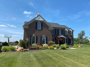 2040 Hackamore Dr, Ann Arbor, MI 48103