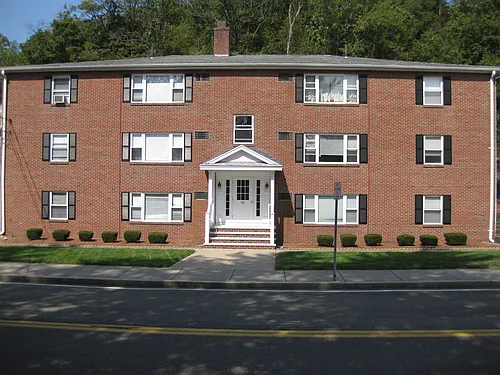 80 Sylvan St #11 Photo 1