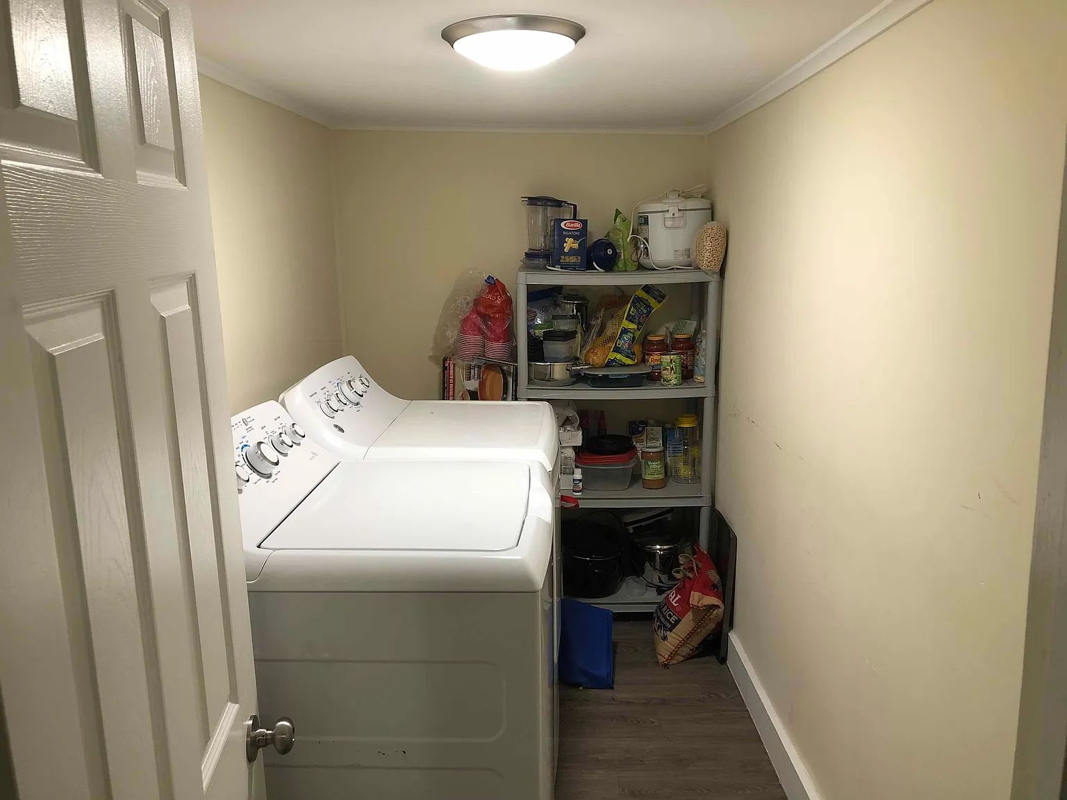 2 bed, 1.0 bath, 1100 sqft, $1,850 — Photo 3