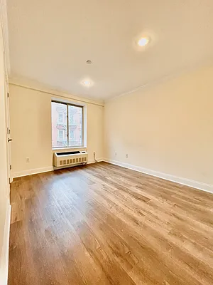 Rented by Compass | media 35