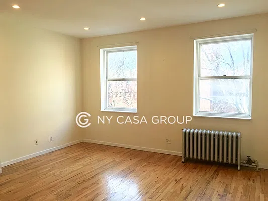 Rented by NY Casa Group | media 10