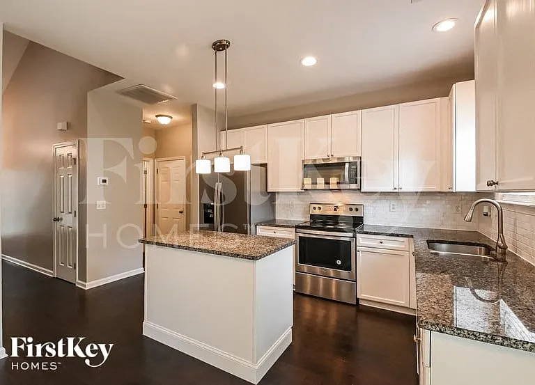 417 Blooming Meadows Rd — Photo 5
