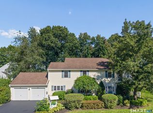 5 Pequot Ct #5, Monroe, CT 06468