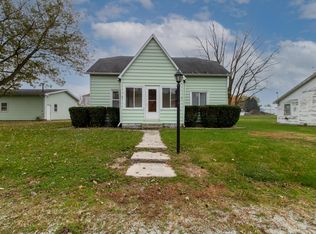 203 E North St, Ellsworth, IL 61737