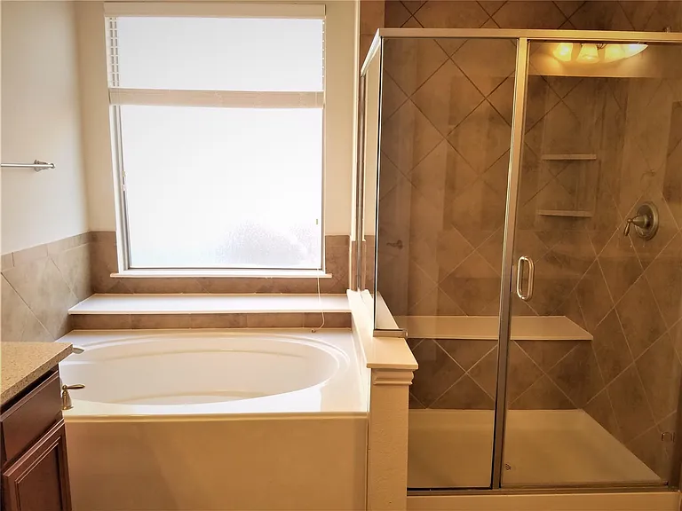 8714 Isaac St — Photo 36