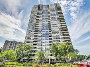 1510 Riverside Dr #306, Ottawa, ON K1G 4X5
