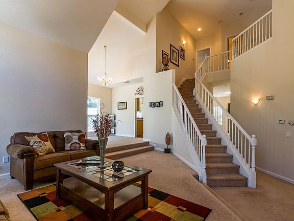 4th image of 4912 Windsor Village Ln
