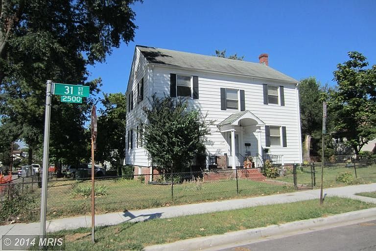 Exterior (Front)