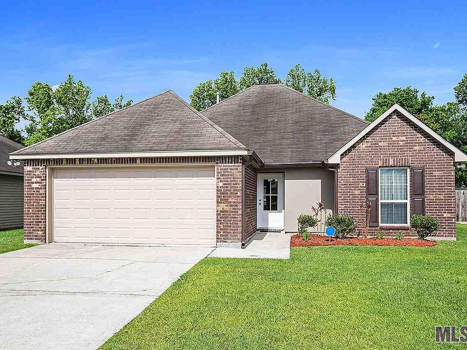 1st image of 15481 Oakstone Dr