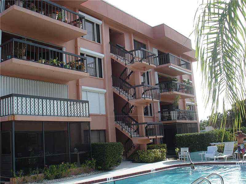 1st image of 131 Garfield Dr APT 1B