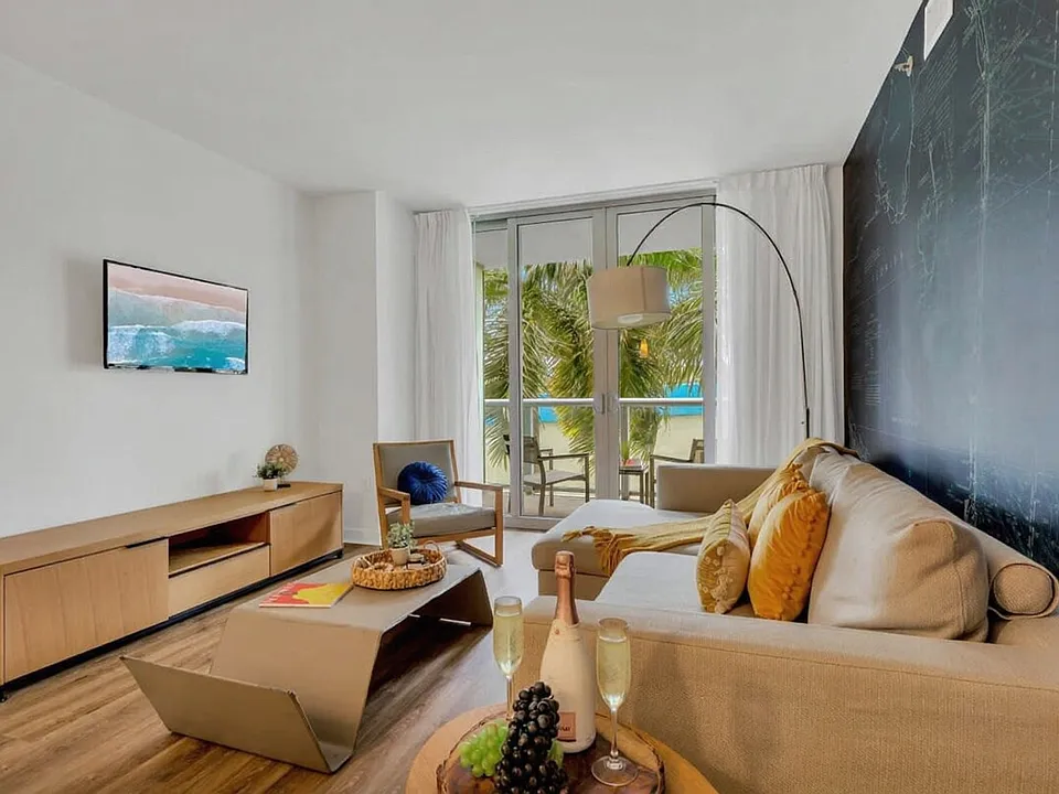 2602 E Hallandale Beach Blvd #ID1227292P