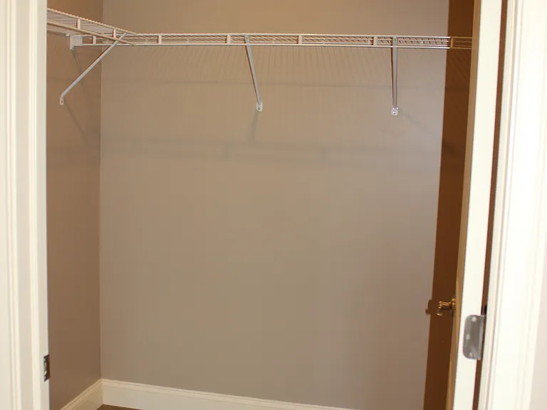 Mill Hollow Apartments — Photo 19