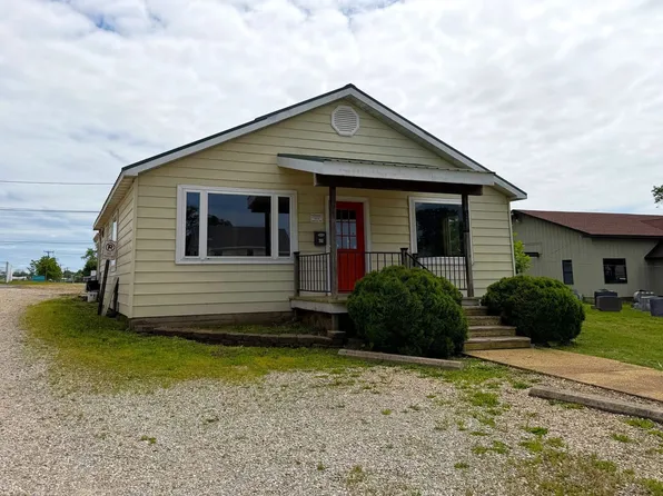 310 E Washington St, Cuba, MO 65453