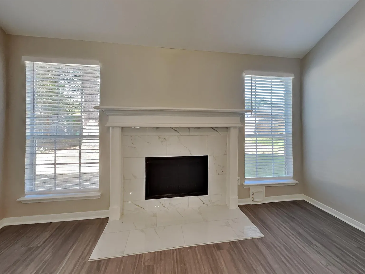 4 bed, 2.5 bath, 2573 sqft, $2,350 — Photo 3