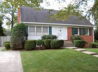 6018 Kingsford Rd, Bethesda, MD 20817